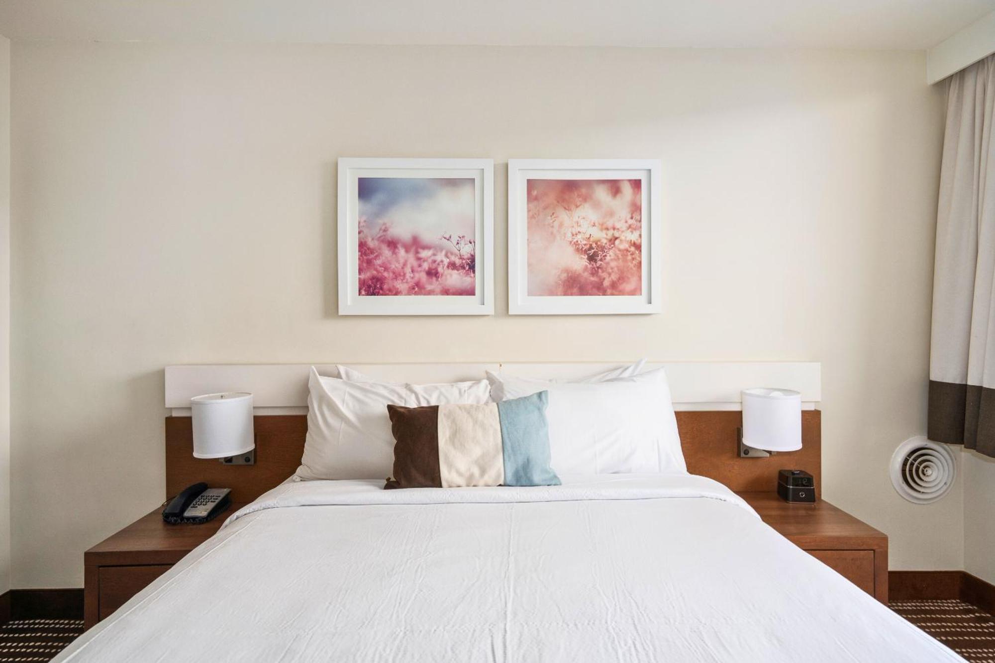 Hotel 2170 Lincoln Downtown 蒙特利尔 外观 照片